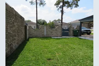 11619 Bowlan Lane, Houston, TX 77035 - Photo 5
