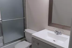 11619 Bowlan Ln, Houston, TX 77035 - Photo 19