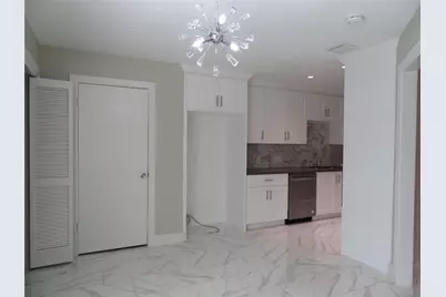 11619 Bowlan Lane, Houston, TX 77035 - Photo 13