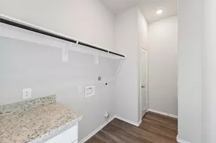 10178 Barberry St, Willis, TX 77318 - Photo 9