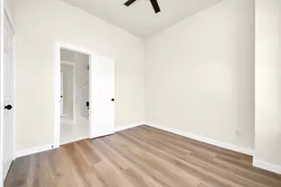 8025 Peachtree St, Houston, TX 77016 - Photo 21
