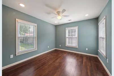 617 E 26th Street, Houston, TX 77008 - Photo 7