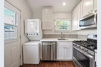 617 E 26th Street, Houston, TX 77008 - Photo 5