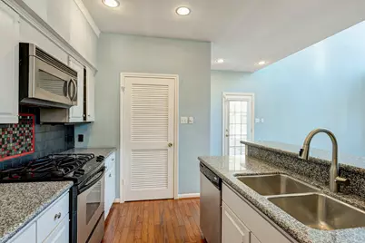 5816 Lynbrook Drive #67, Houston, TX 77057 - Photo 11