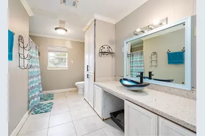 701 Alamo Street, El Campo, TX 77437 - Photo 7