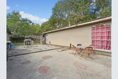 1418 S 7th Street, Conroe, TX 77301 - Photo 9