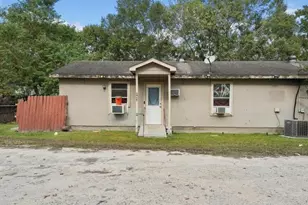 1418 S 7th St, Conroe, TX 77301 - Photo 15