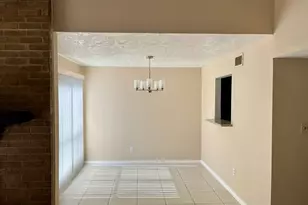 13511 Quetzal Ln, Houston, TX 77083 - Photo 7