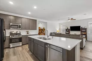 9110 Hunter Hill Dr, Cypress, TX 77433 - Photo 5