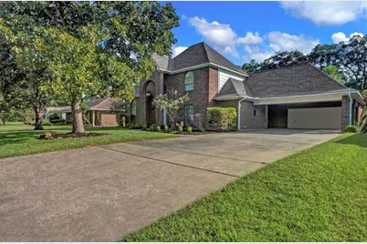611 N Hickory Street, Tomball, TX 77375 - Photo 1