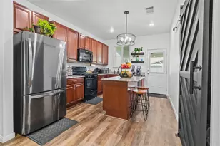 10821 Forbes Brook Dr, Houston, TX 77075 - Photo 7