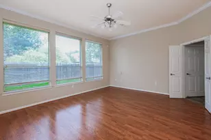 16523 Shimmering Lake Dr, Cypress, TX 77433 - Photo 9