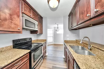 6601 Sands Point Drive #30, Houston, TX 77074 - Photo 7