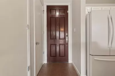4515 Briar Hollow Place #309, Houston, TX 77027 - Photo 5