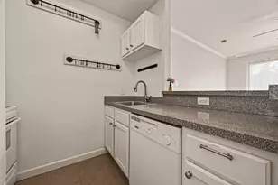 4515 Briar Hollow Pl, Houston, TX 77027 - Photo 11