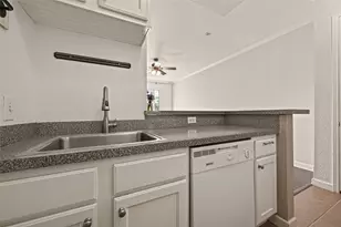 4515 Briar Hollow Pl, Houston, TX 77027 - Photo 13