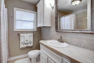 1010 Bay Oaks Rd, Houston, TX 77008 - Photo 13