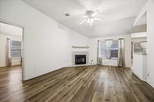 101 Willow Ct, Navasota, TX 77868 - Photo 9