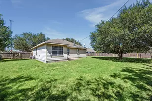 101 Willow Ct, Navasota, TX 77868 - Photo 5