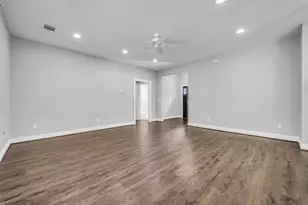 1 Hanover Ln, Panorama Village, TX 77304 - Photo 13