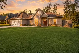 1 Hanover Ln, Panorama Village, TX 77304 - Photo 1