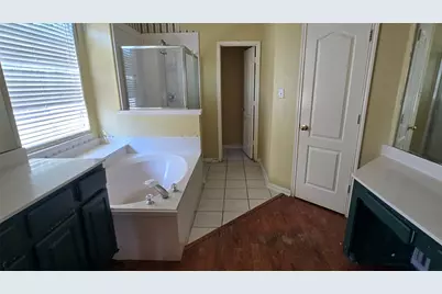 131 Annes Way, Stafford, TX 77477 - Photo 13