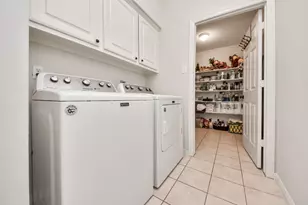 1506 Orchard Park Dr, Houston, TX 77077 - Photo 17