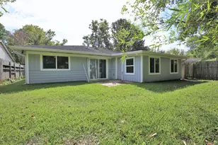 2806 Bluebonnet, Kemah, TX 77565 - Photo 15