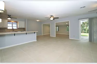 2806 Bluebonnet Street, Kemah, TX 77565 - Photo 3