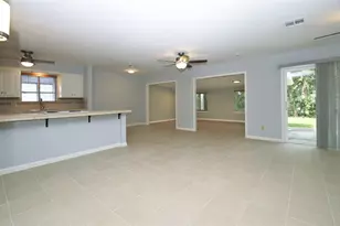2806 Bluebonnet, Kemah, TX 77565 - Photo 3