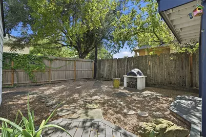4521 Maple Street, Bellaire, TX 77401 - Photo 29
