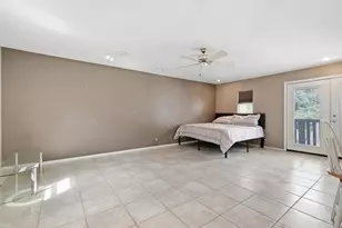 4521 Maple St, Bellaire, TX 77401 - Photo 15