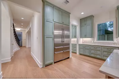 2006 Lexington Street, Houston, TX 77098 - Photo 15