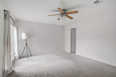 2002 Courtney Lane Drive, Houston, TX 77042 - Photo 11