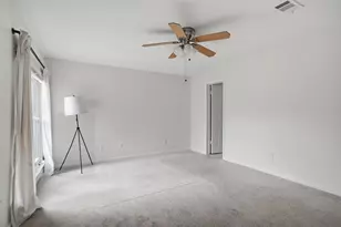 2002 Courtney Ln Dr, Houston, TX 77042 - Photo 11