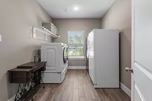 8729 Nathan Dr, Waller, TX 77484 - Photo 31