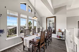13663 Mutiny Ln, Galveston, TX 77554 - Photo 17