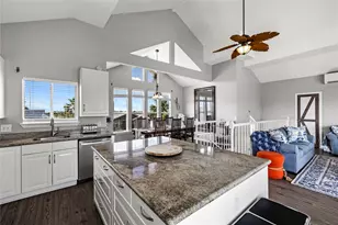 13663 Mutiny Ln, Galveston, TX 77554 - Photo 13