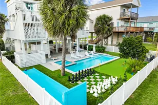 13663 Mutiny Ln, Galveston, TX 77554 - Photo 3