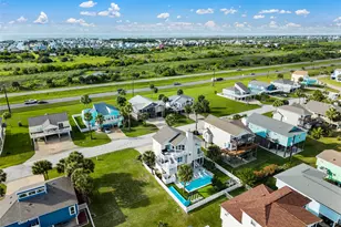 13663 Mutiny Ln, Galveston, TX 77554 - Photo 37