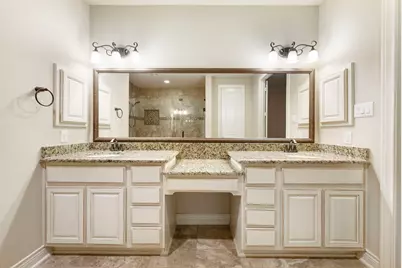9022 Centennial Drive, Conroe, TX 77384 - Photo 15