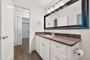 11310 Gaymoor Dr, Houston, TX 77035 - Photo 29
