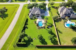 1812 Lake Landing Dr, League City, TX 77573 - Photo 5