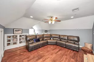 1812 Lake Landing Dr, League City, TX 77573 - Photo 23