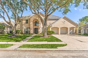 14910 Lake Woodbridge Ct, Sugar Land, TX 77498 - Photo 3
