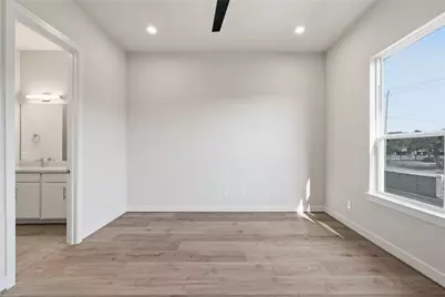 3903 Willowbend Point Drive, Houston, TX 77025 - Photo 13