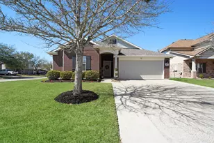 3301 Clover Hill Ln, Texas City, TX 77591 - Photo 1