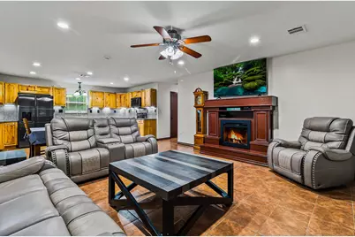 300 Hidden Oaks Drive, Point Blank, TX 77364 - Photo 5