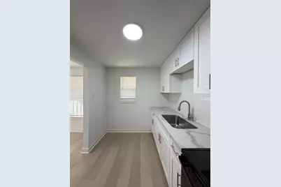 201 Lowery Street #2, Port Lavaca, TX 77979 - Photo 3