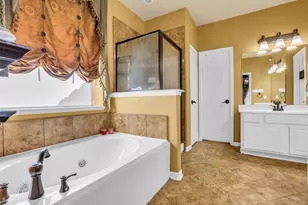 17934 Oakridge Canyon Ln, Richmond, TX 77407 - Photo 13